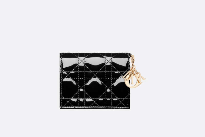The Dior Wallet Women review